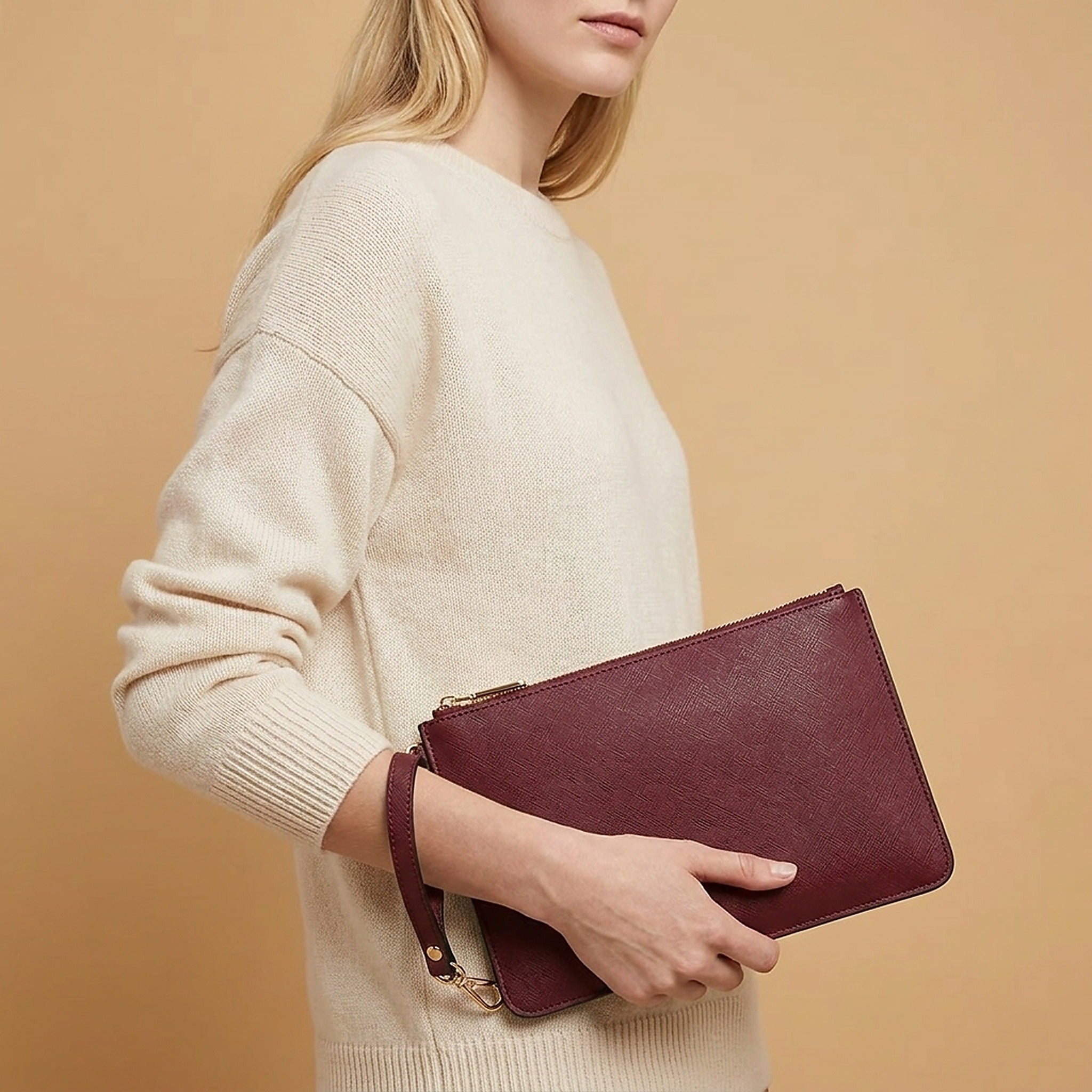 SORAVEA Ella Clutch
