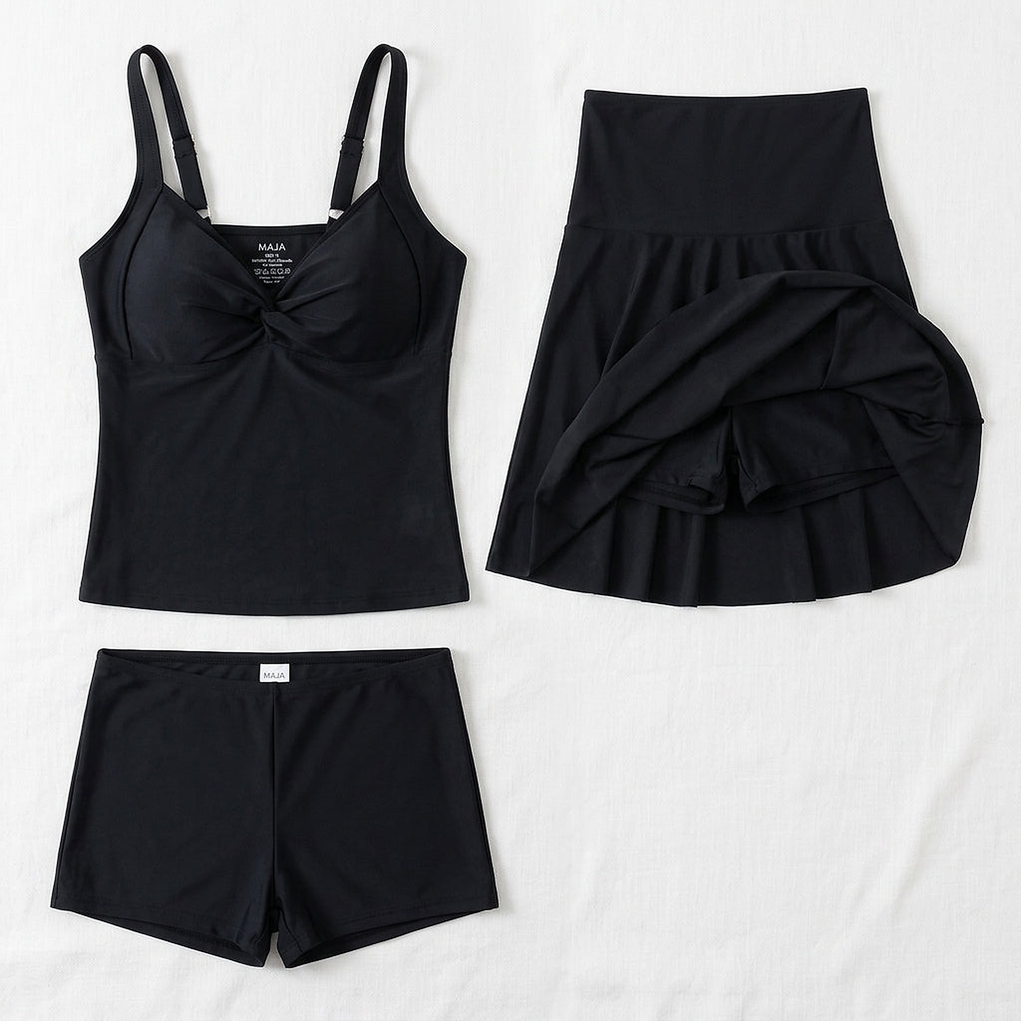 SORAVEA Maja flatlay